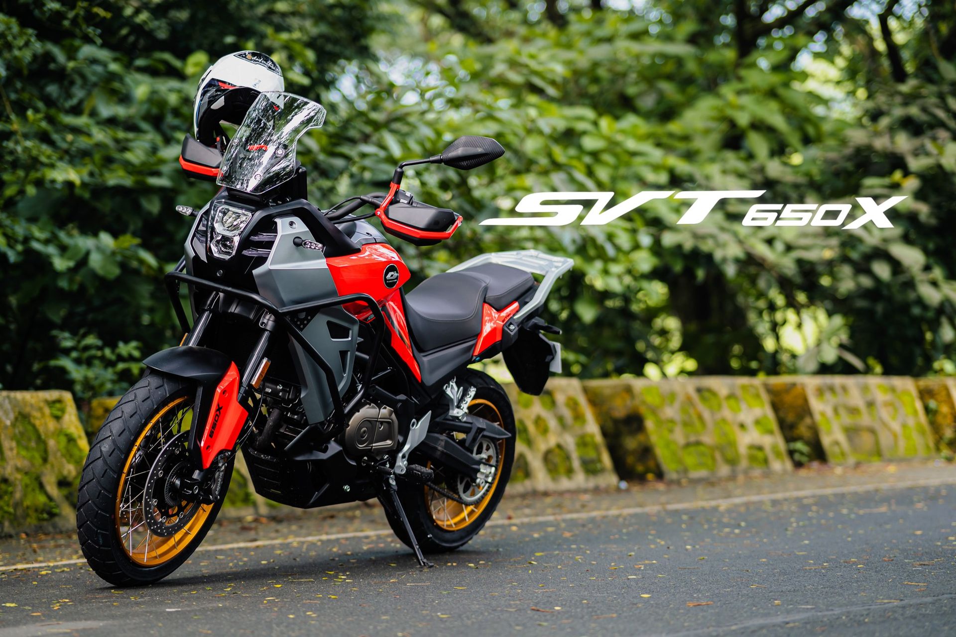 SVT 650 X